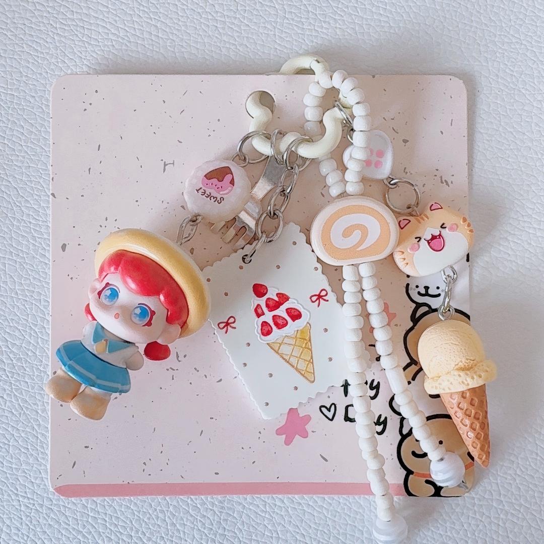 Keychains&Bag charms with little dolls