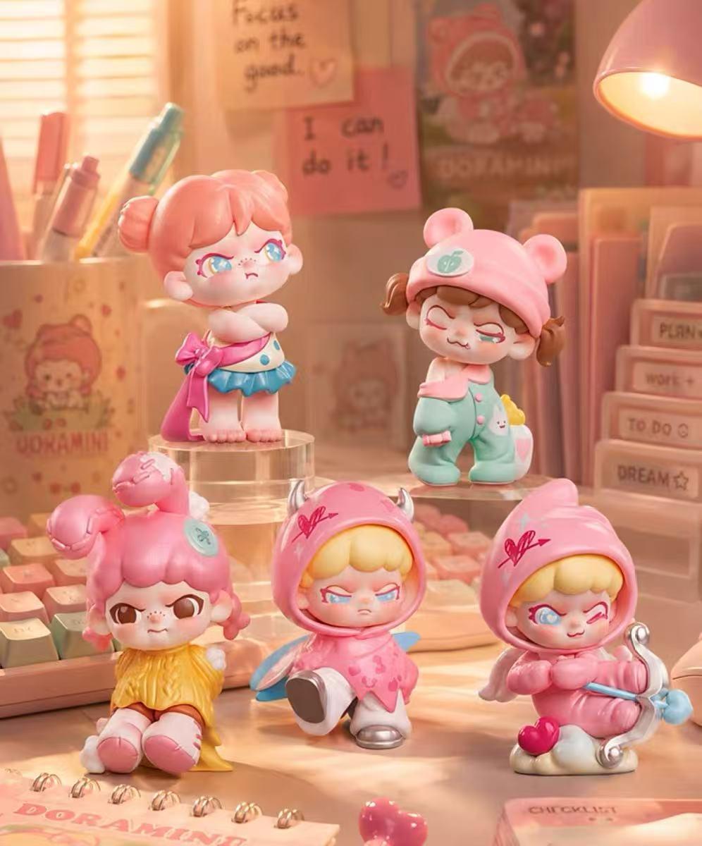 BABY DORA Quirky Cute Moments mini Series Figures Blind Box