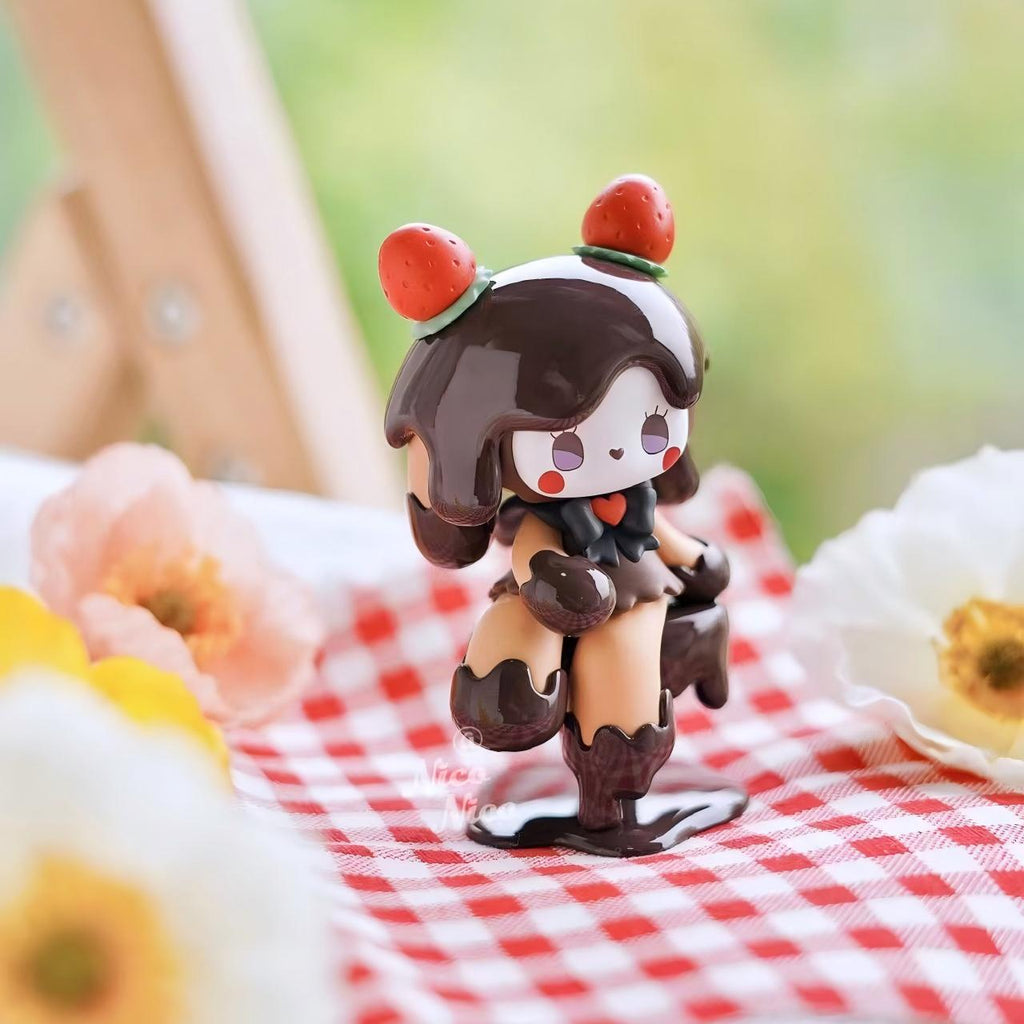 Lucky Emma Secret Forest Love Dopamine Series figures